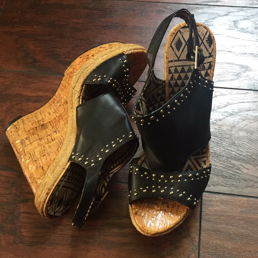 Jessica Simpson Tribal Wedge